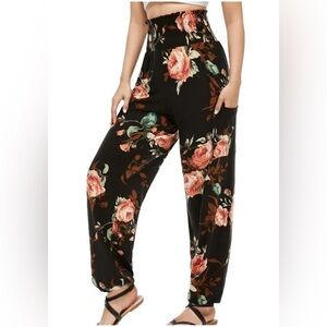 🌸Floral Wide-Leg Pants - Black with Peach Rose Print
